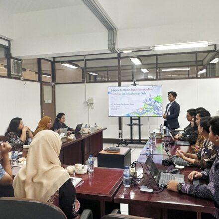 Kick Off Meeting Internal Enterprise Architecture PT Pupuk Kalimantan Timur